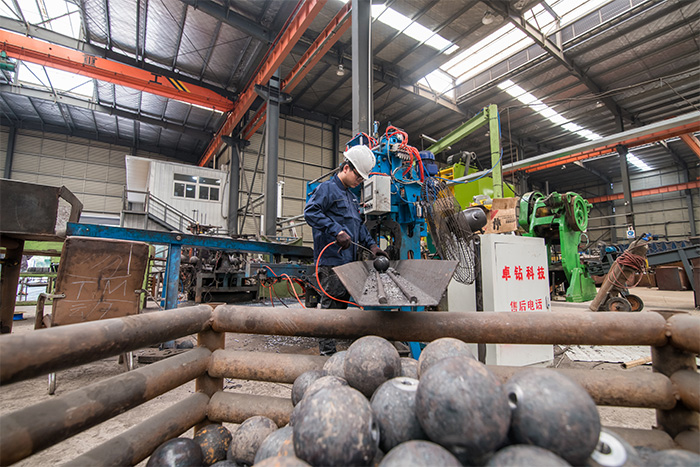 潞城网架配件-螺栓球加工车间